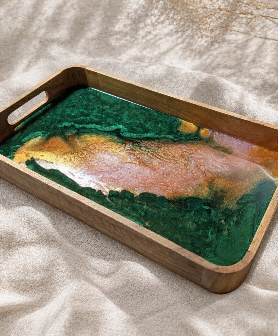 Biomorphic tray no. 09